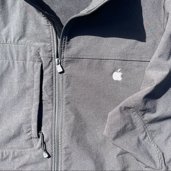 Mac/ Apple Black jacket - size L - by North End - Picture 4 of 7